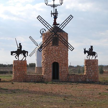 Alojamiento Rural Los Delfines Valdepeñas Exterior foto