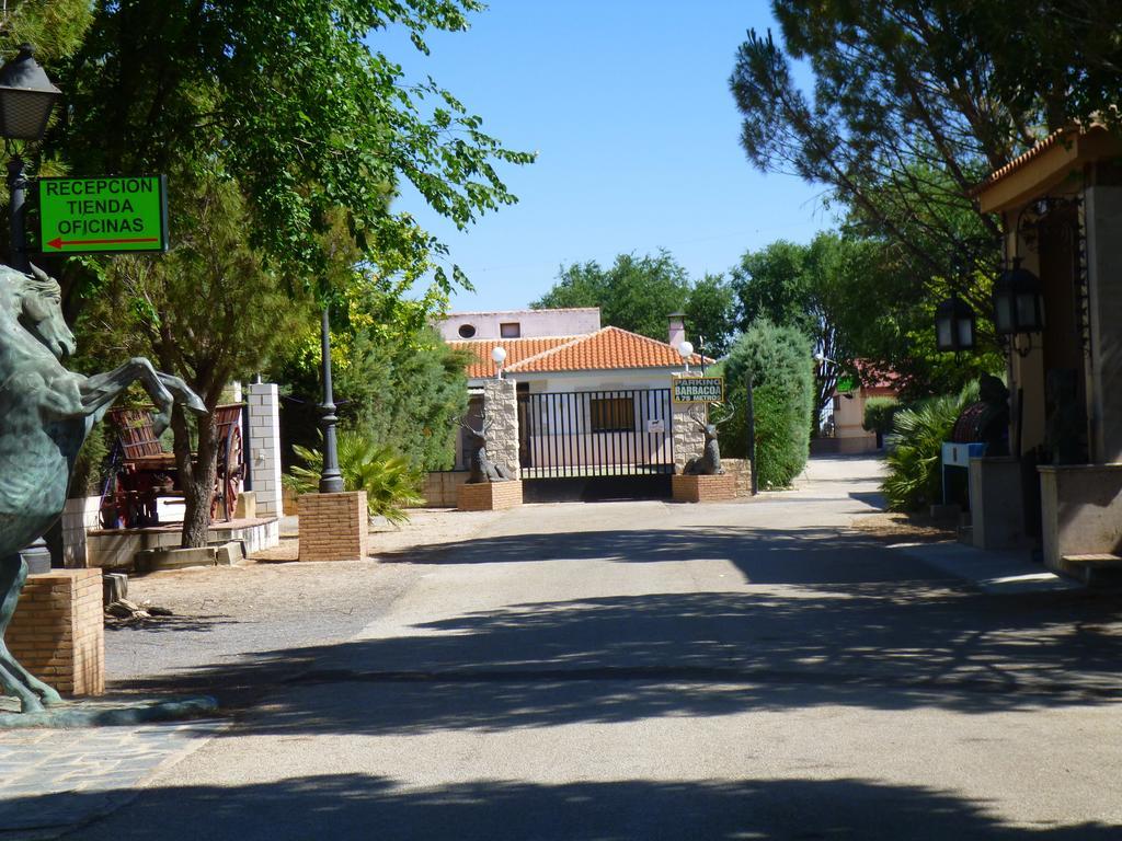 Alojamiento Rural Los Delfines Valdepeñas Exterior foto