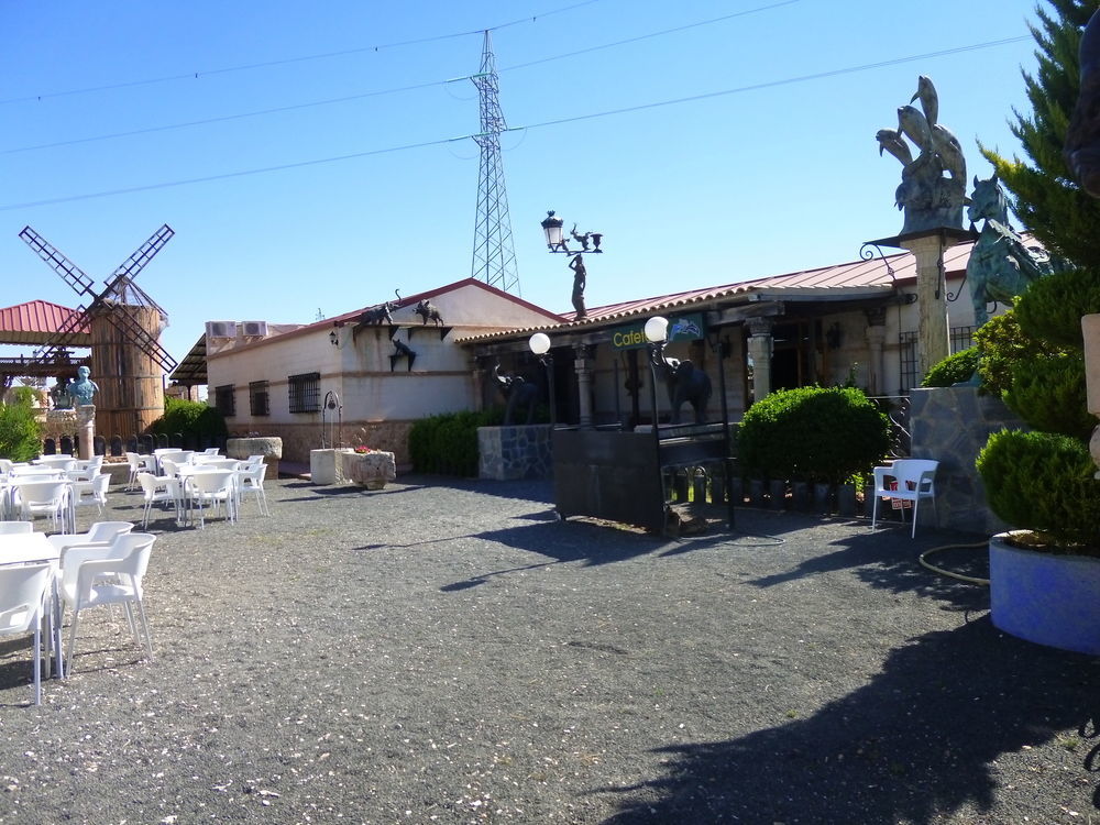 Alojamiento Rural Los Delfines Valdepeñas Exterior foto